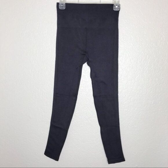 Electric Yoga Seamless Leggings Eggplant M/L - Picture 2 of 12